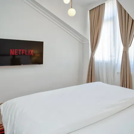 アパート Dublex 3 Bedrooms&2bathrooms &terrace イスタンブール