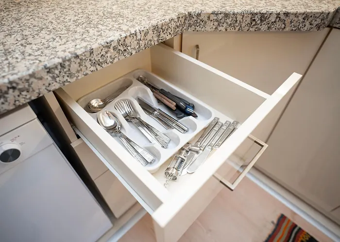 Dublex 3 Bedrooms&2bathrooms &terrace *